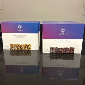 2 boxes Optavia Raisin Oat and 3 boxes Chocolate Mint Cookie Crisp bars - new